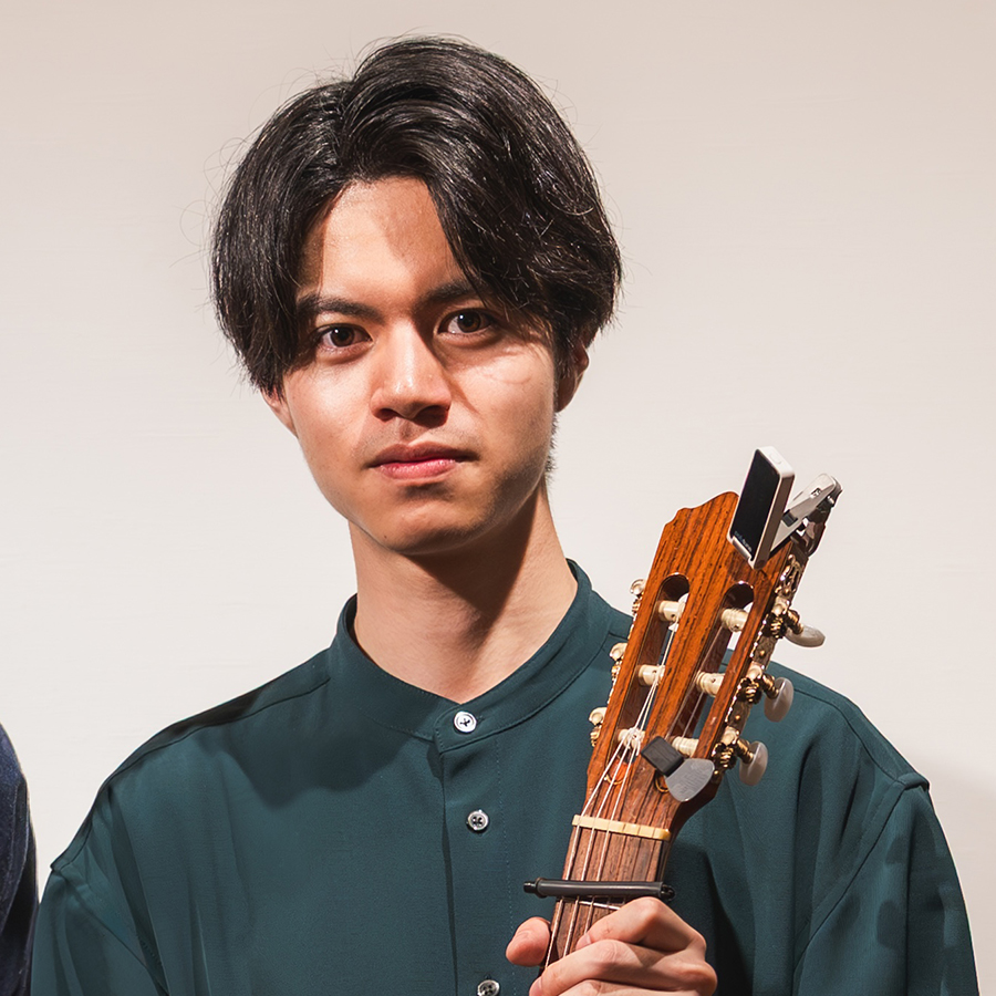 田代士紋(ギター)